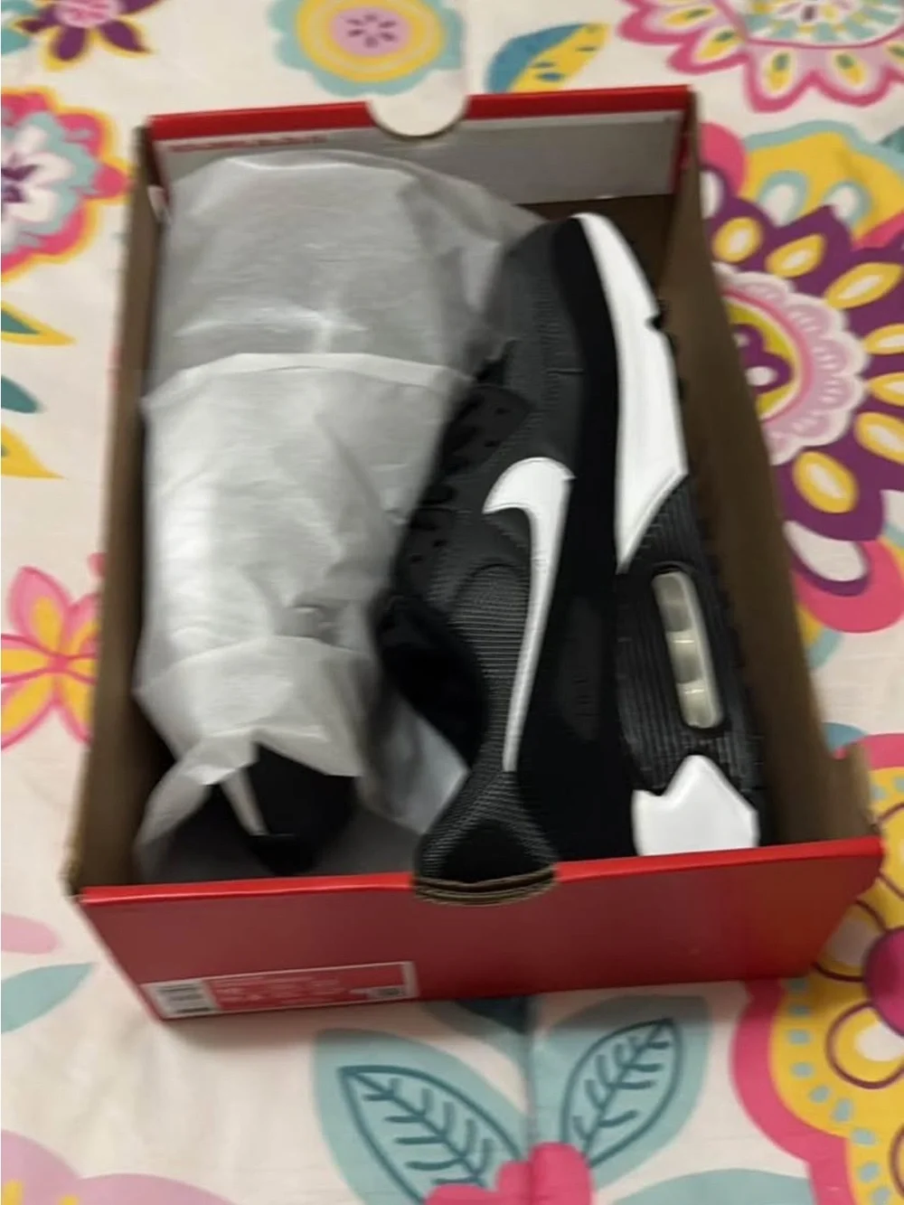 Nike Air Max 90 Men's Black and Gray Low-Top Sneakers